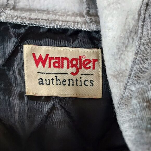Wrangler Authentics Men’s Quilted Hooded Flannel Shirt Jacket Gray Plaid, Medium - Picture 7 of 14